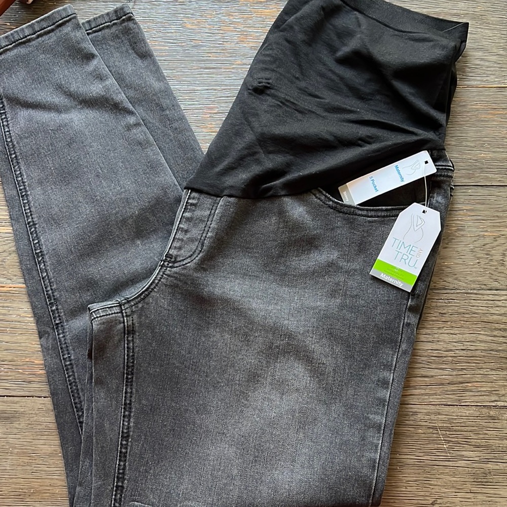 Time and true black  maternity skinny jeans